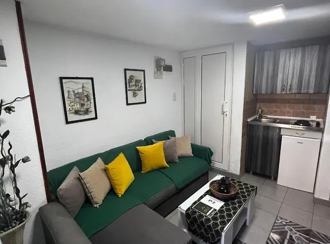 Puerta Apartments