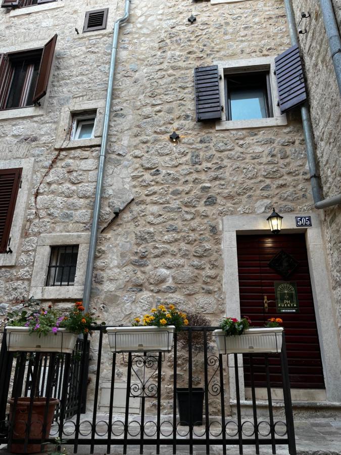 Apartment Puerta