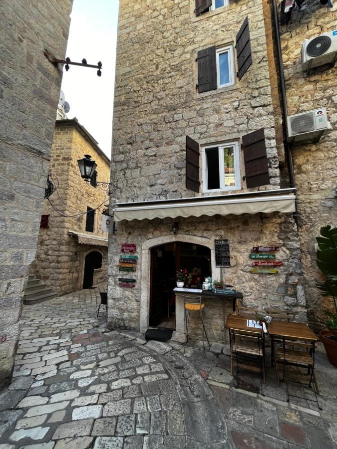Puerta Apartment
